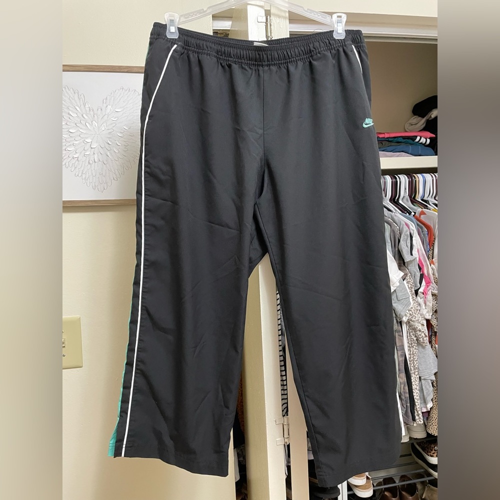Retro Nike Windbreaker pants